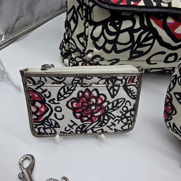 Coach Poppy Graffiti Daisy Kyra Black Red Tote Purse Wallet Wristlet Bag 7 Peice - Picture 7 of 16